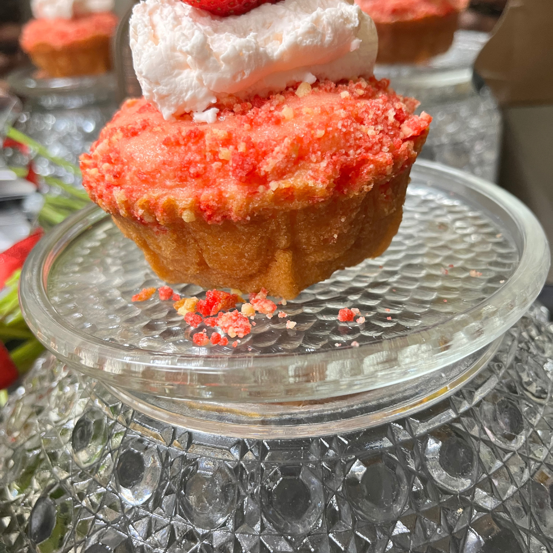 Strawberry Crunch Cake